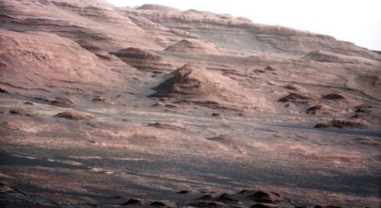 mars-rover-curiosity-gale-crater-layers